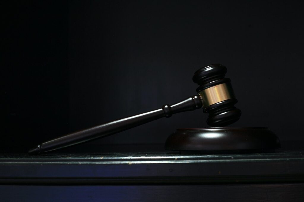 熟年離婚の訴訟にかかる弁護士費用の相場はどれくらい？