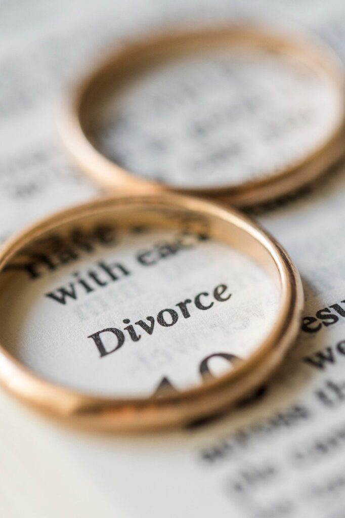 熟年離婚における年金分割の手続きは役所でどのように行うの？