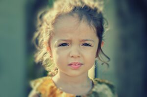 熟年離婚後に子どもが成人した際の財産の渡し方は？